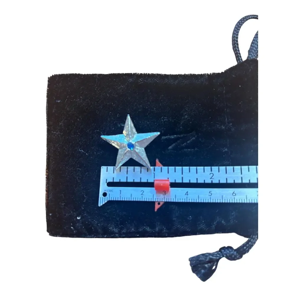 Vintage Gerry star brooch.